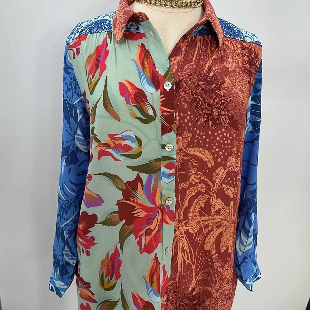 Soft Surroundings Multimedia Blouse